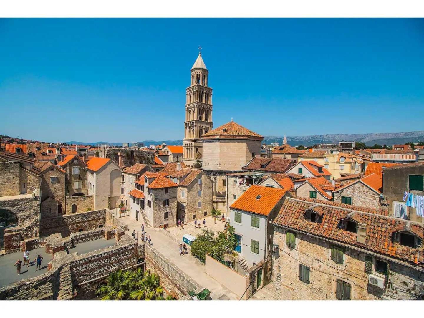 Terazza Grande In Diocletian Tower Apartment Split Bagian luar foto