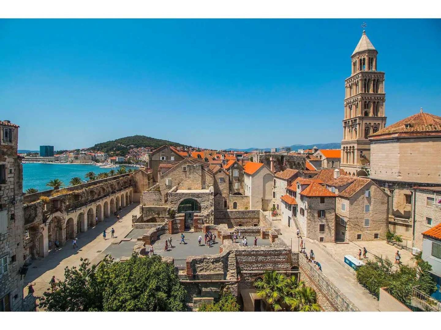 Terazza Grande In Diocletian Tower Apartment Split Bagian luar foto