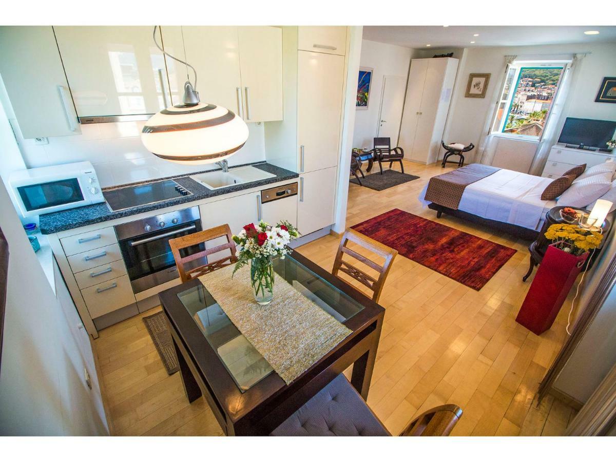 Terazza Grande In Diocletian Tower Apartment Split Bagian luar foto
