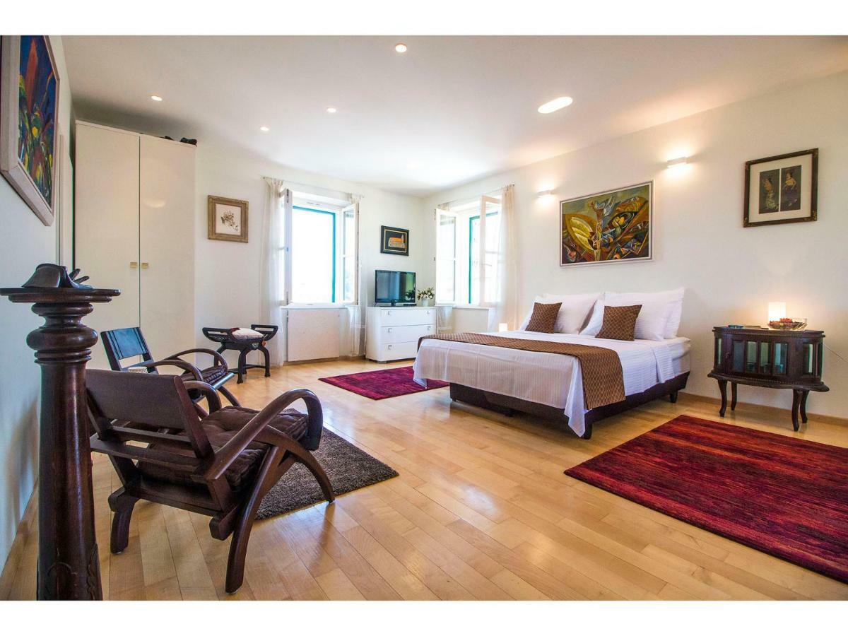 Terazza Grande In Diocletian Tower Apartment Split Bagian luar foto