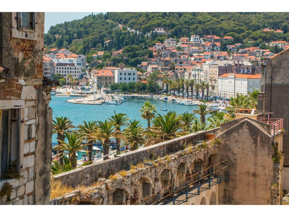 Terazza Grande In Diocletian Tower Apartment Split Bagian luar foto