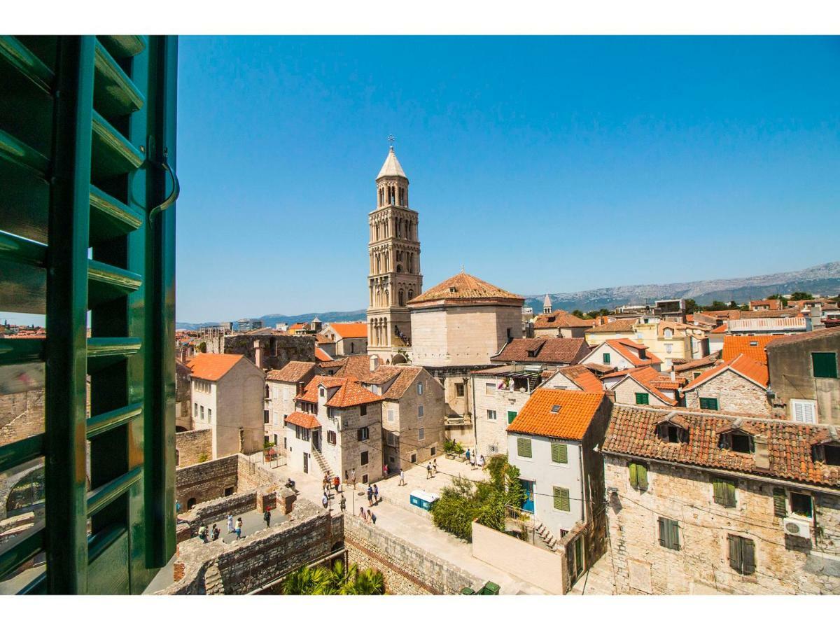 Terazza Grande In Diocletian Tower Apartment Split Bagian luar foto